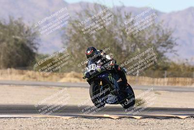 media/Dec-06-2025-CVMA (Sat) [[4a896cc04c]]/Race 4-Formula Middleweight/